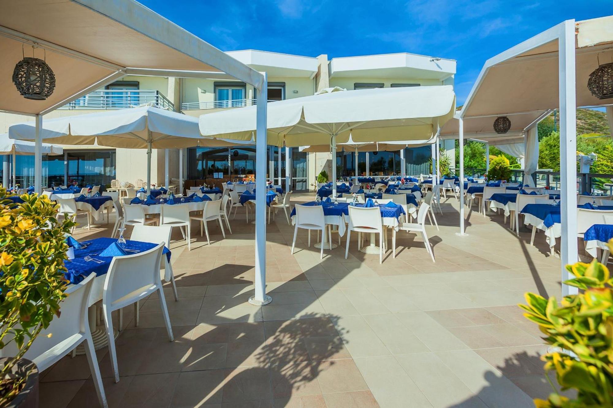 Xenios Anastasia Resort & Spa Nea Skioni Exterior foto