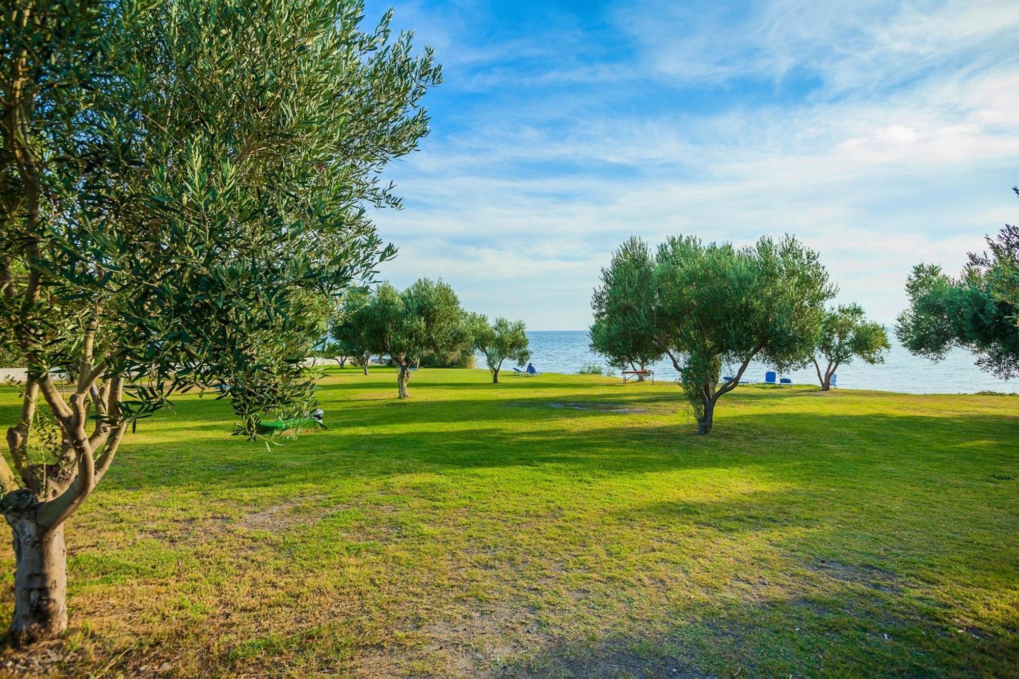 Xenios Anastasia Resort & Spa Nea Skioni Exterior foto